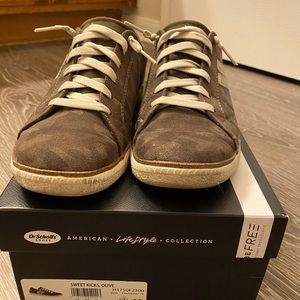Dr scholls camo sneaker